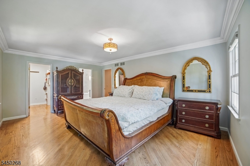 16 Pender Hill Rd