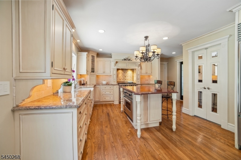 16 Pender Hill Rd
