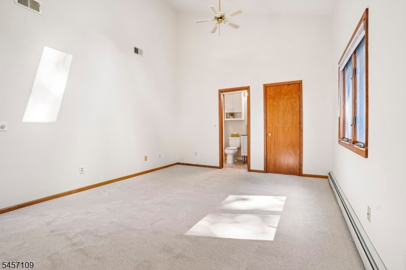 9 Ross Rd