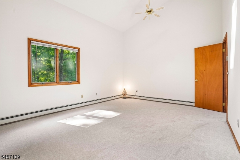 9 Ross Rd
