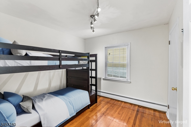 130 Vreeland Ave