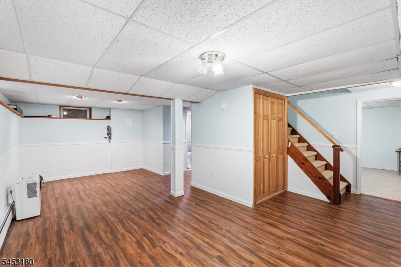 130 Vreeland Ave