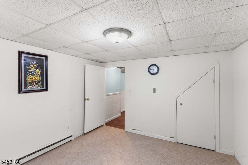 130 Vreeland Ave