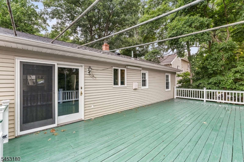 130 Vreeland Ave