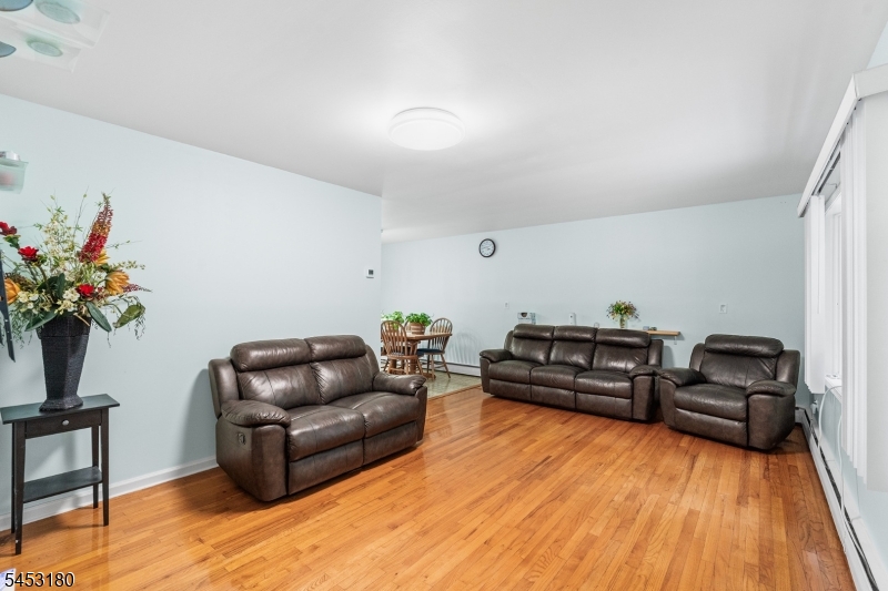 130 Vreeland Ave