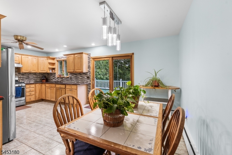 130 Vreeland Ave
