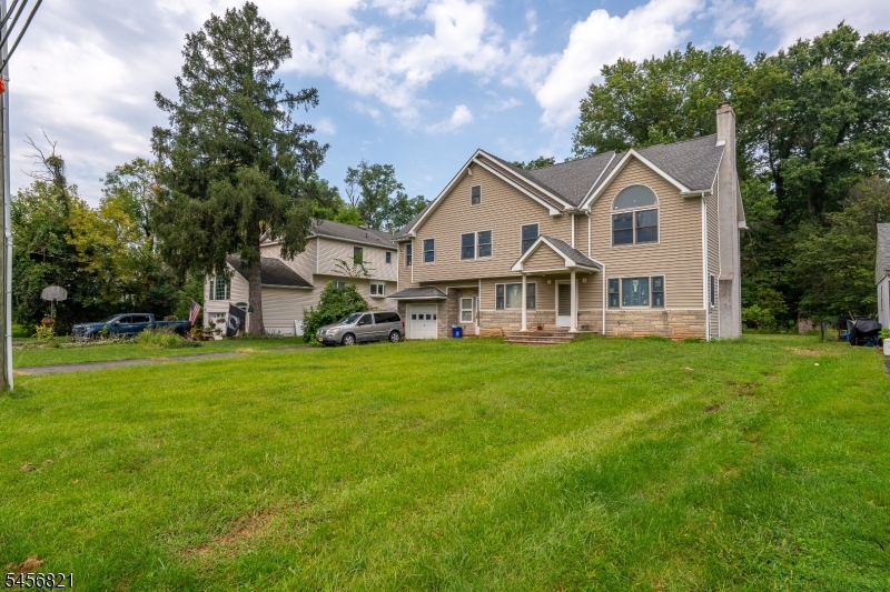 731 Kline Pl