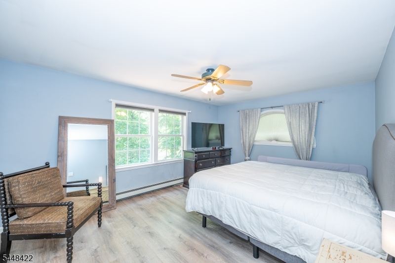 38 Oneida Ave