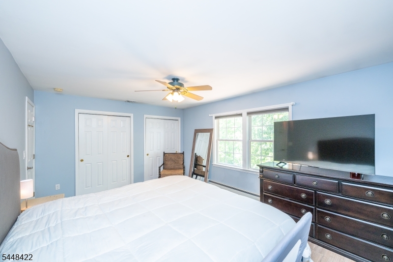 38 Oneida Ave
