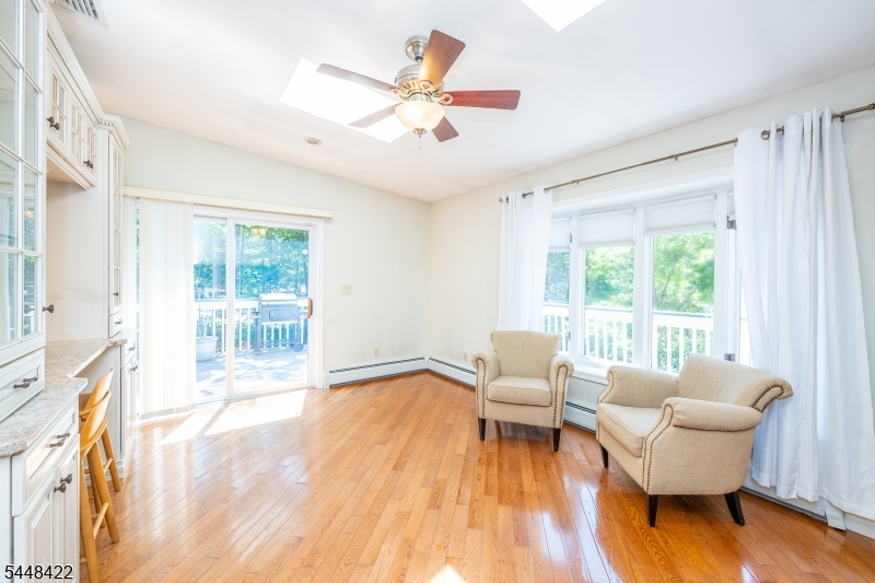 38 Oneida Ave