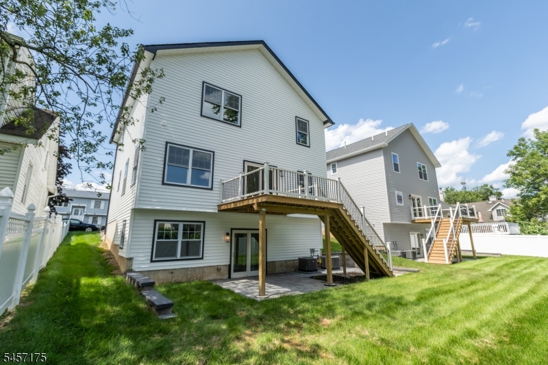 54 Navajo Ave