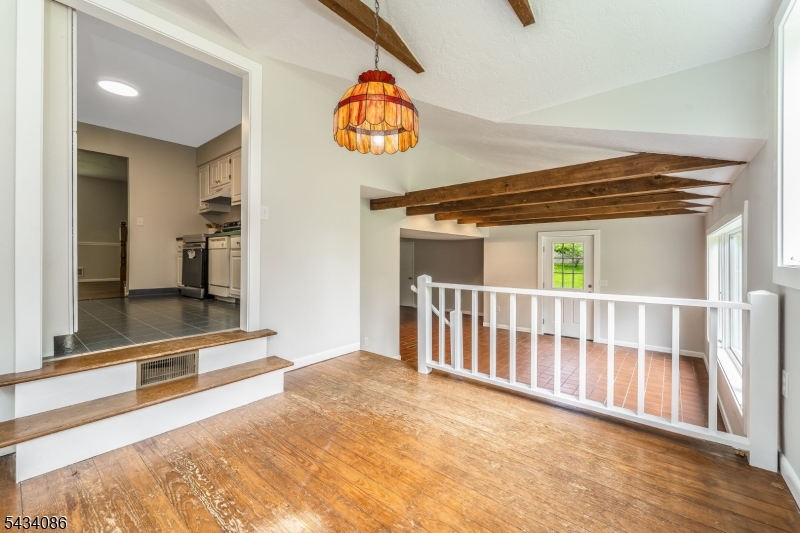 10 Lynnfield Ter