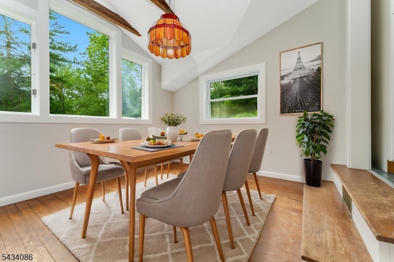 10 Lynnfield Ter