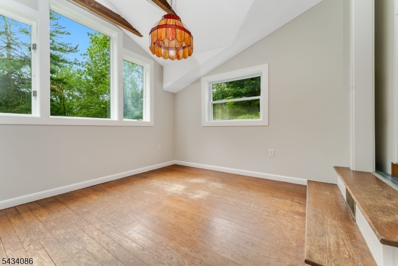 10 Lynnfield Ter