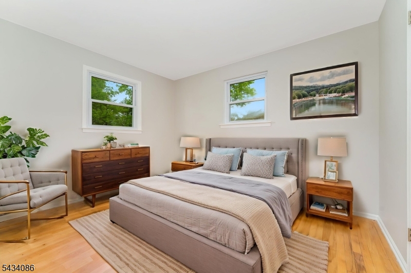 10 Lynnfield Ter