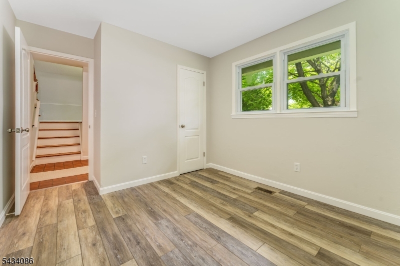 10 Lynnfield Ter