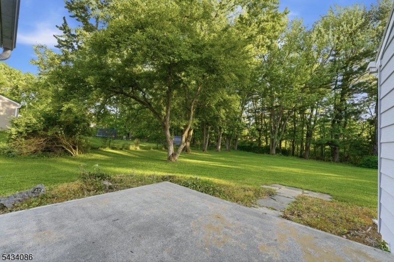 10 Lynnfield Ter