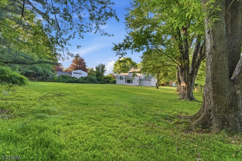 10 Lynnfield Ter