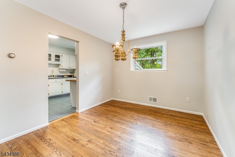 10 Lynnfield Ter