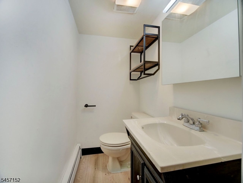 320 E 1St Ave