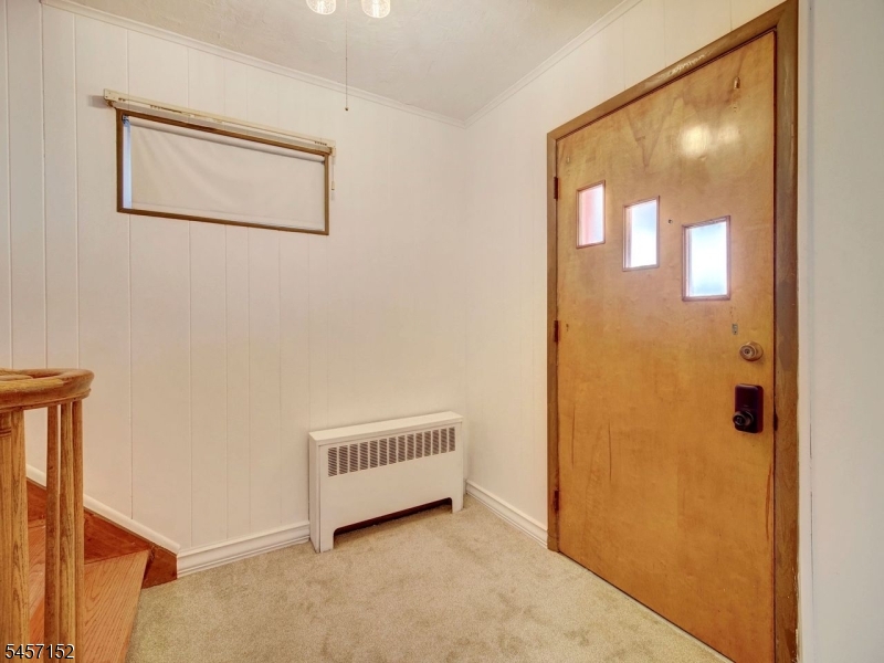320 E 1St Ave