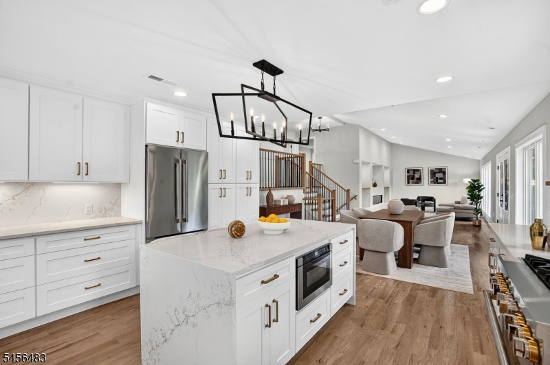 910 Minisink Way