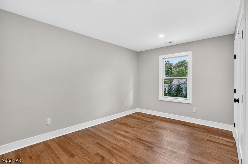 910 Minisink Way