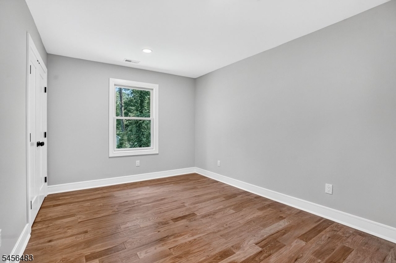 910 Minisink Way