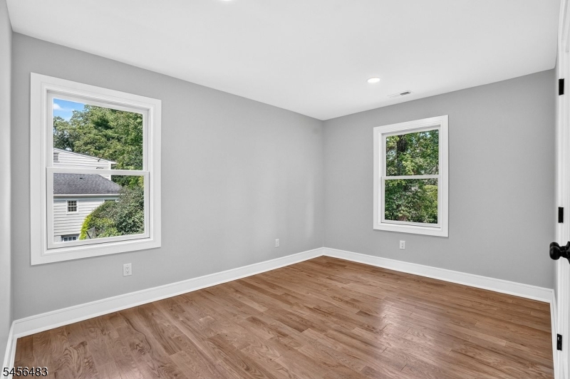 910 Minisink Way