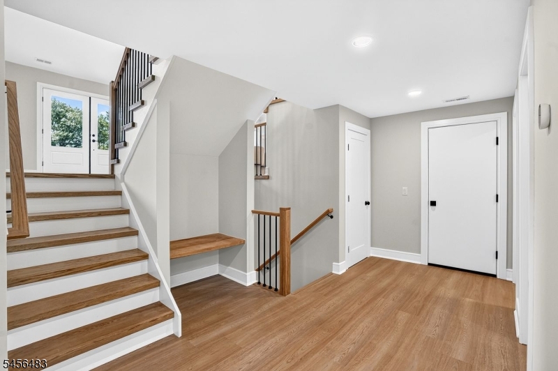 910 Minisink Way
