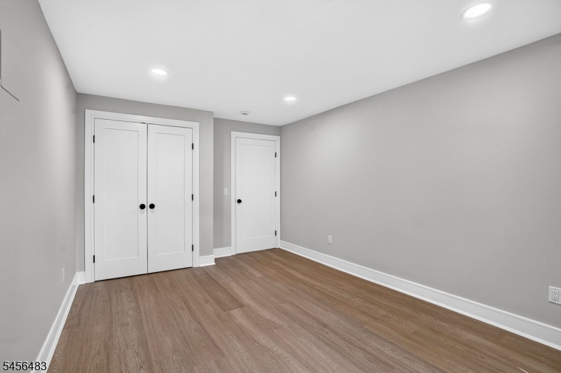 910 Minisink Way