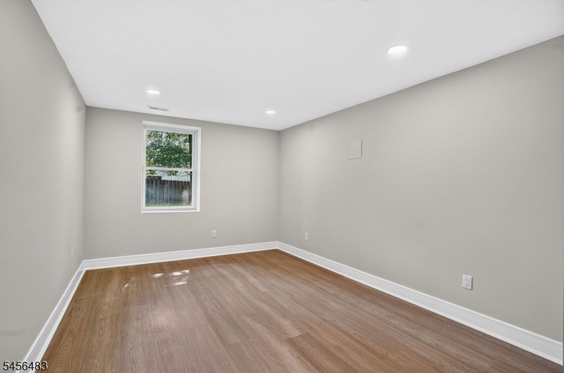 910 Minisink Way