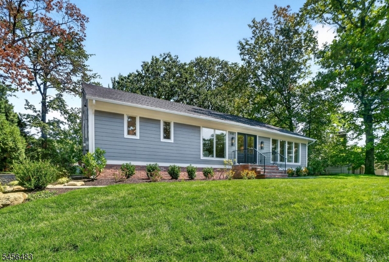 910 Minisink Way