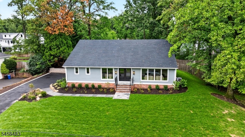 910 Minisink Way