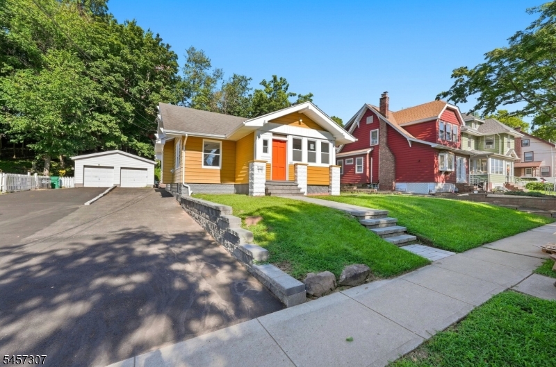 205 Dewitt Ave