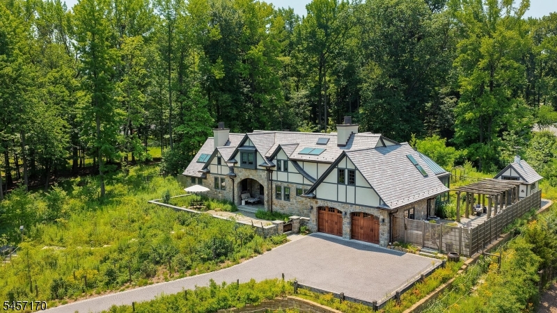 151 Wild Hedge Ln