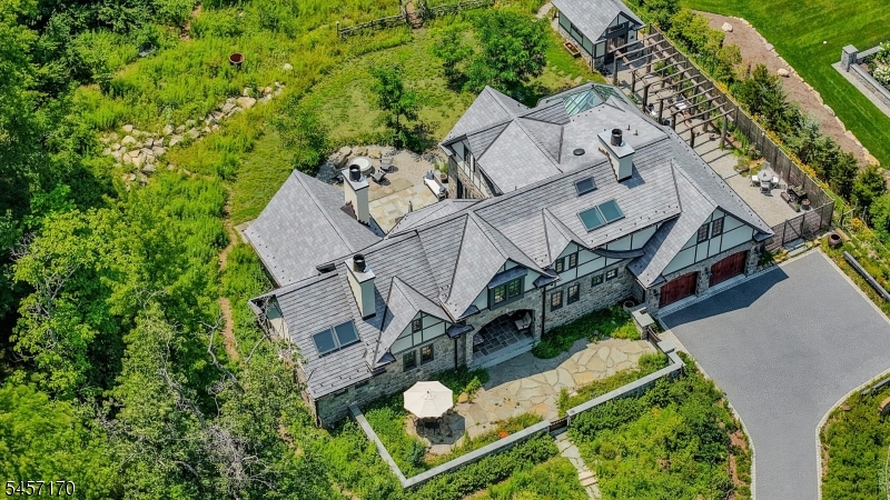 151 Wild Hedge Ln