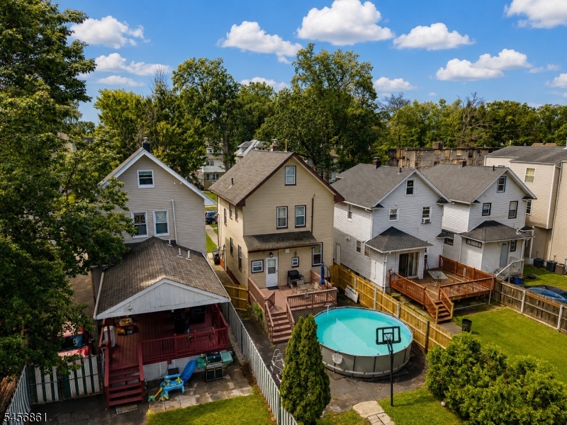 911 Jersey Ave