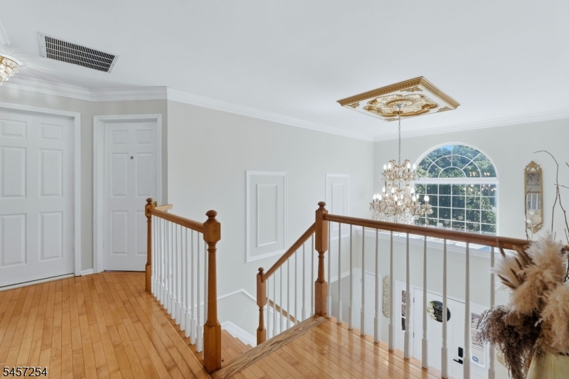 2 Butternut Ln