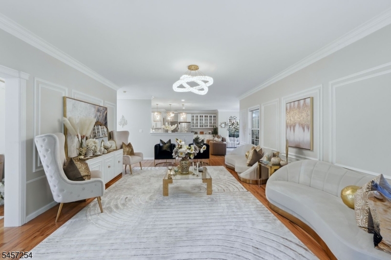 2 Butternut Ln