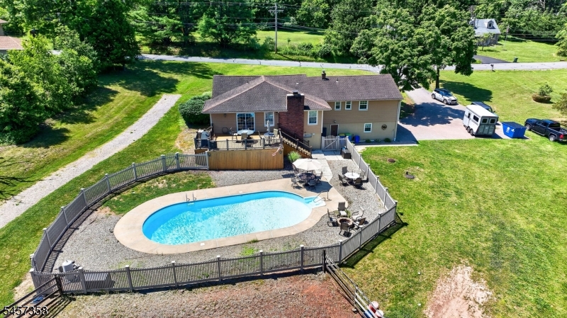 115 Fairview Dr