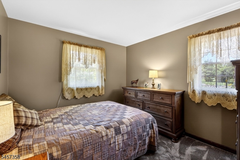 115 Fairview Dr