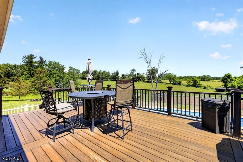 115 Fairview Dr
