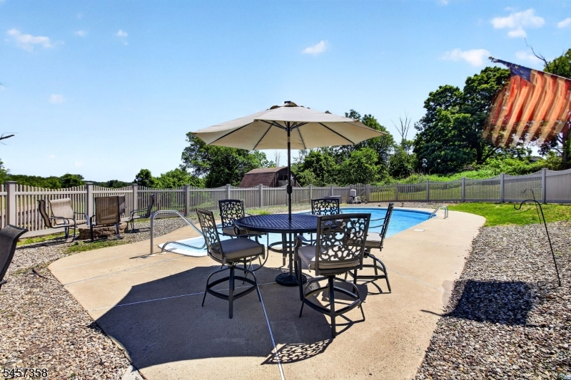 115 Fairview Dr