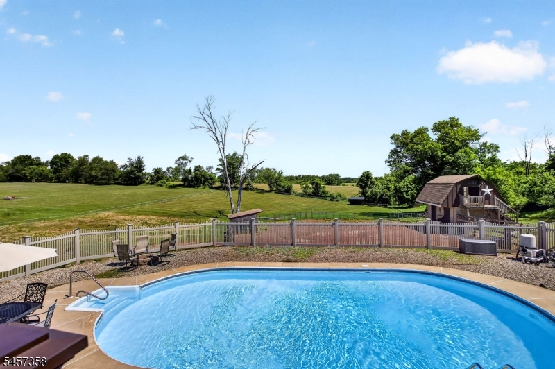 115 Fairview Dr