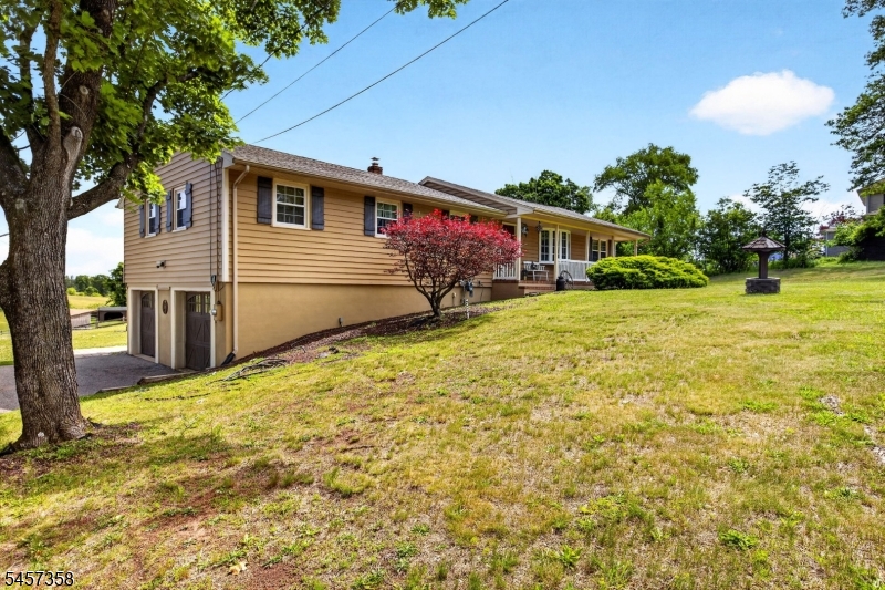 115 Fairview Dr