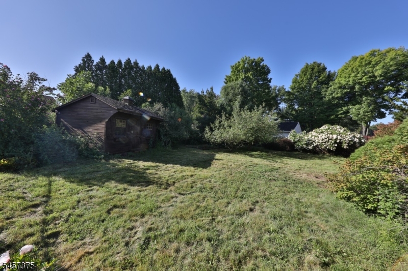 148 Eyland Ave