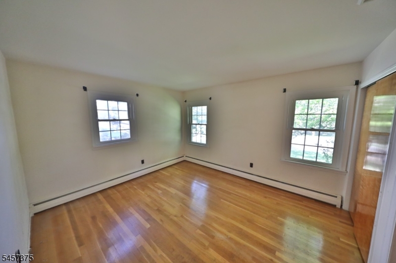148 Eyland Ave