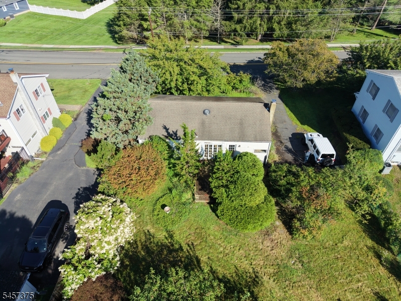 148 Eyland Ave