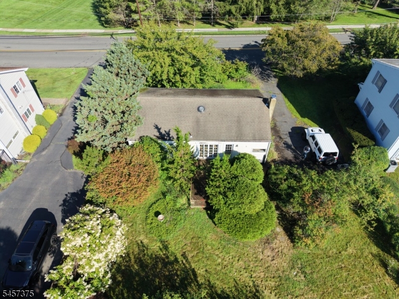 148 Eyland Ave